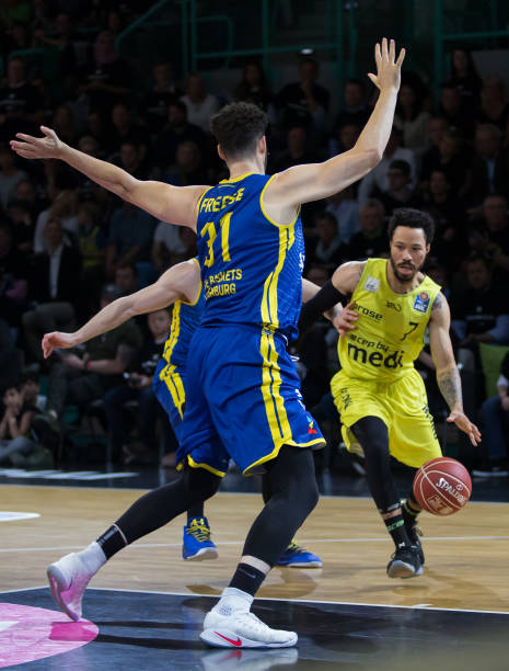 西亚的羽坛 西亚的羽坛