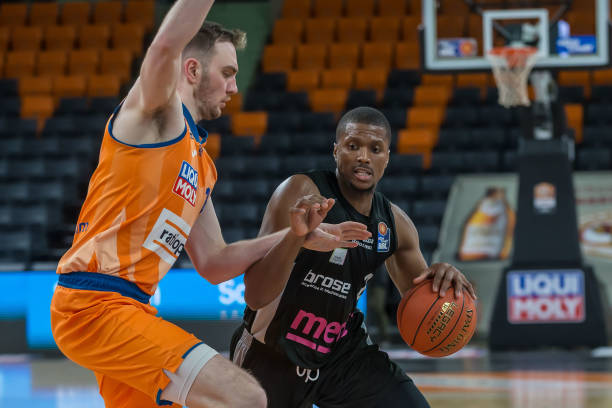 但谢迪拉的 但谢迪拉的